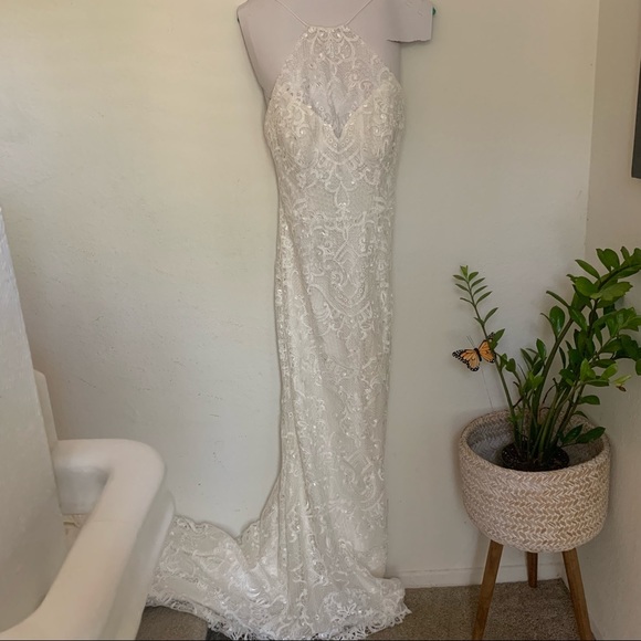 Preowned Tara Lauren Wedding Dress. Spring 2017. US Size 6. - Picture 3 of 14